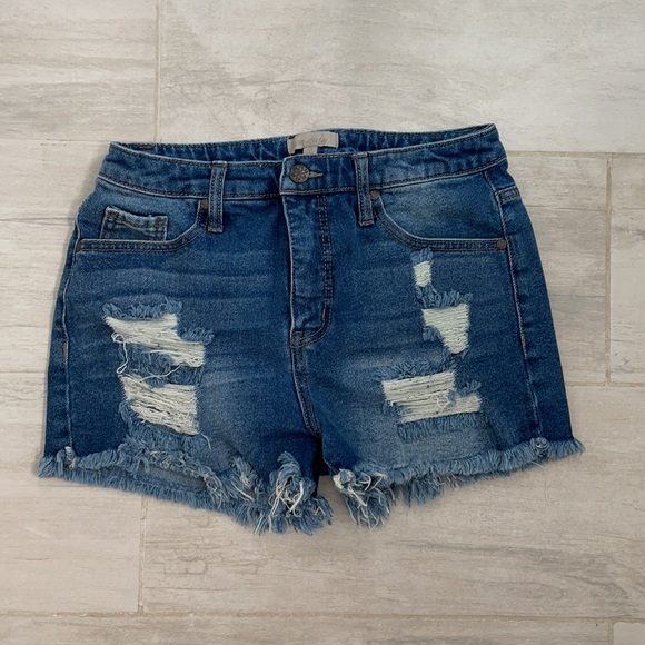 Wonderly Pants - Wonderly Cut-off Denim Shorts - Size 27